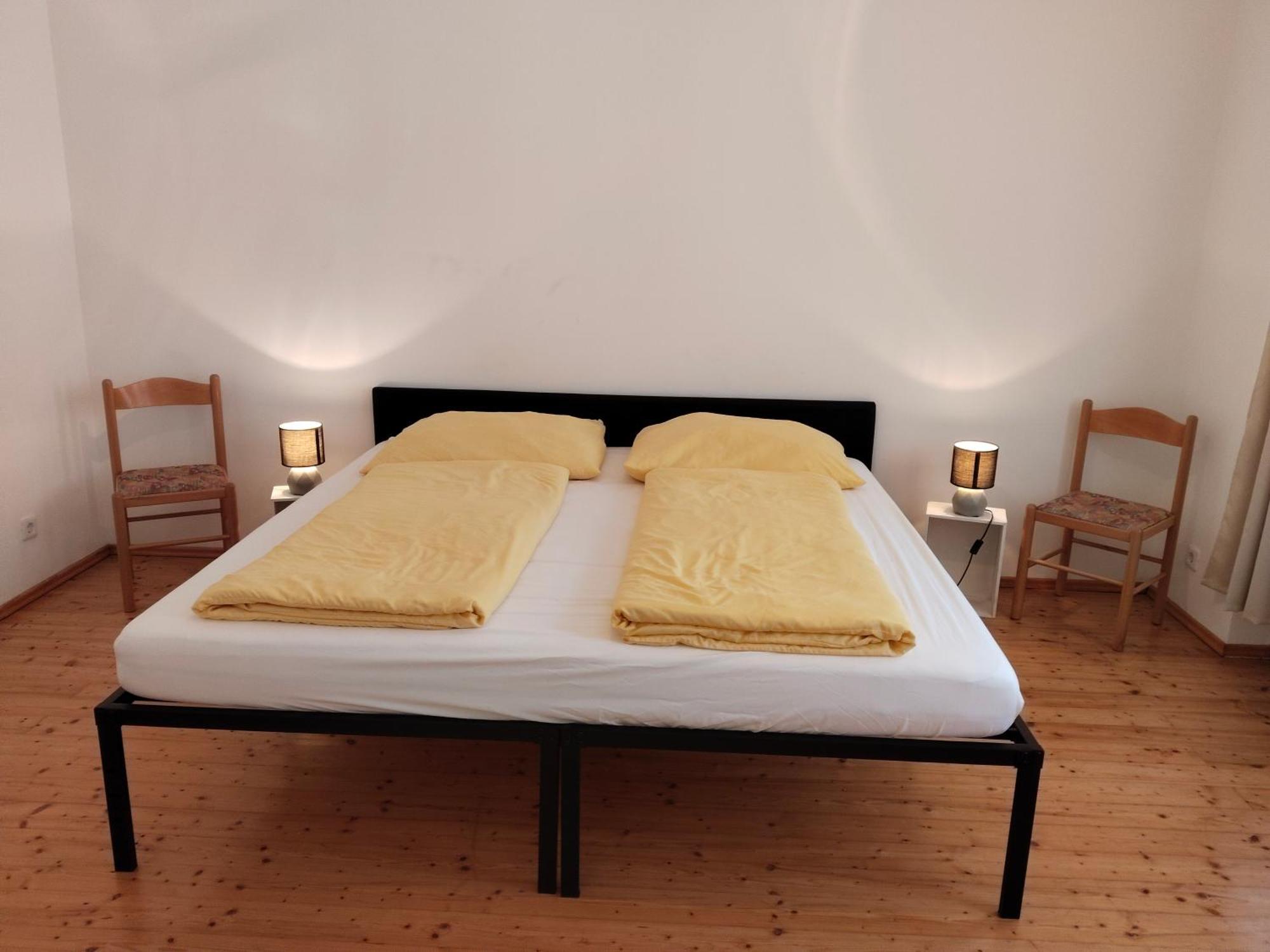 Apartamento Ferienunterkuenfte In Sievering Mit Self-check-in